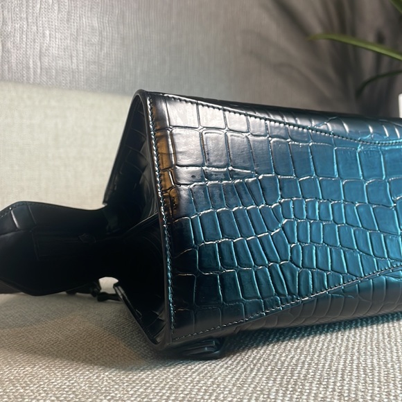 Bslenciaga Calfskin Crocodile Embossed Neo Classic - Picture 11 of 12